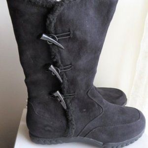 UNLISTED KENNETH COLE ON YOUR MARK SU BOOTS NWT